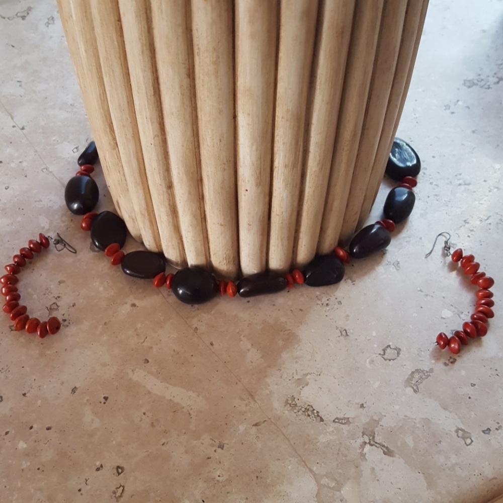 HAWAIIAN NUT SHELLS NECKLACE/BRACELET & EARRINGS